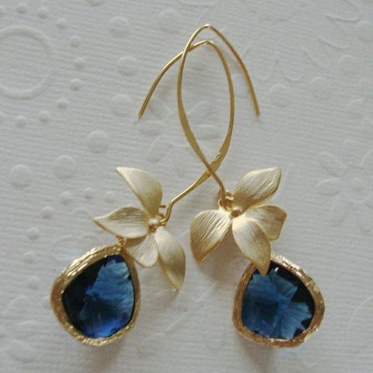 Mavi Kristalli Vintage Altın Küpeler