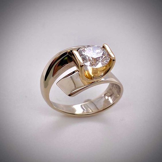 Vintage Kristalden Spiral Parlak Yüzük