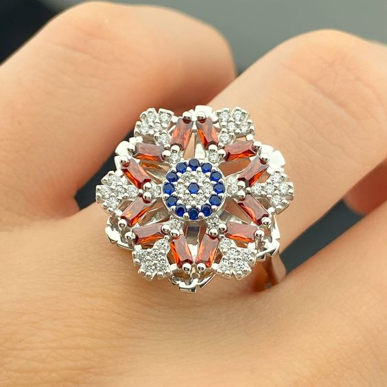 Vintage Kırmızı Kristalin Çiçekli Yüzük