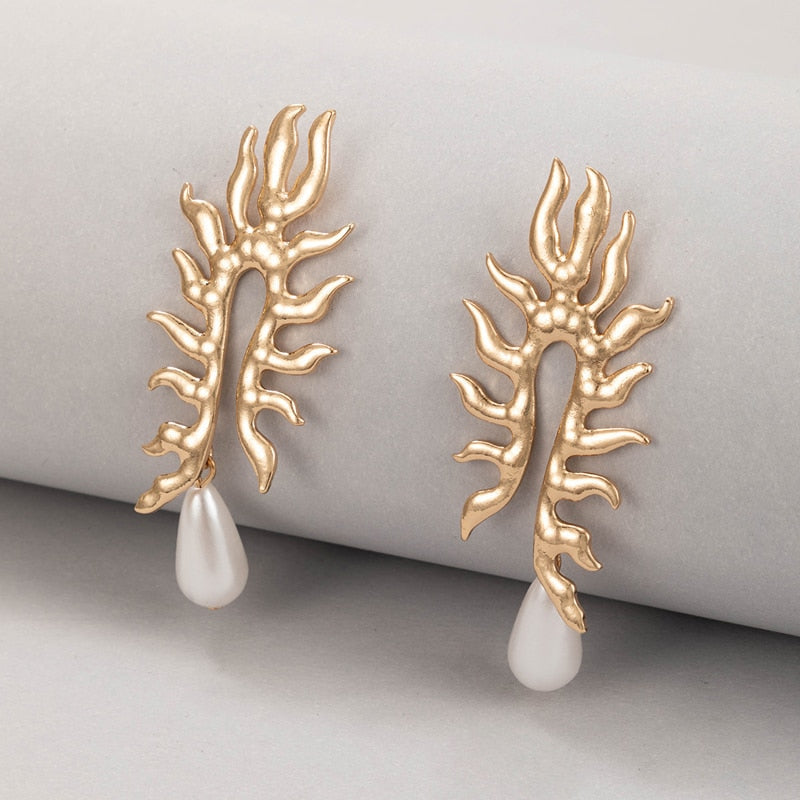 Tatlı Su İncisi Kaplamalı Mercan Küpe