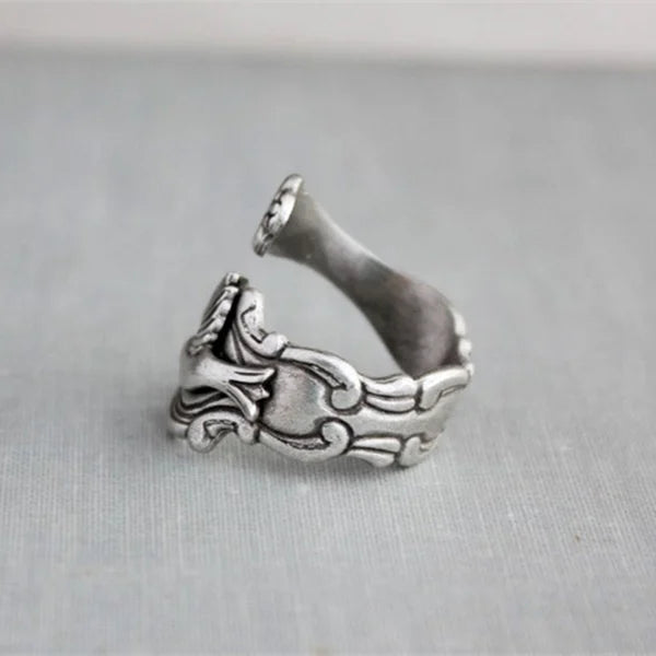 Sinek Kuşu Çiçek Yüzük